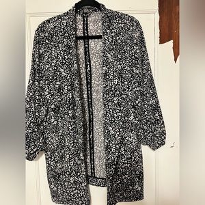 Size XL Limited Leopard print blazer
